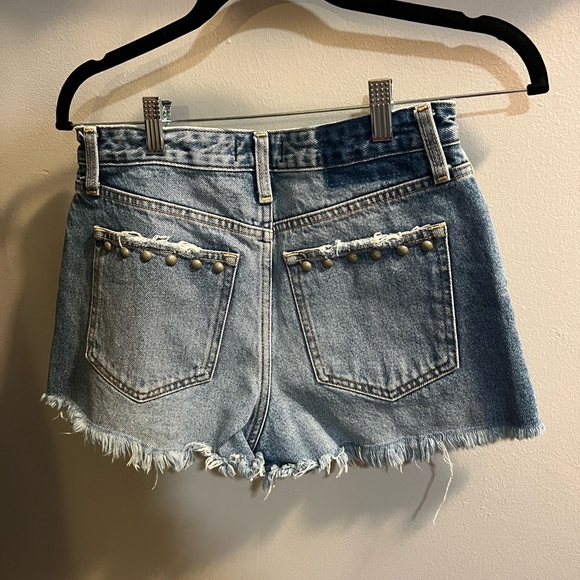 Abercrombie & Fitch High Rise “Annie” short - Picture 5 of 6